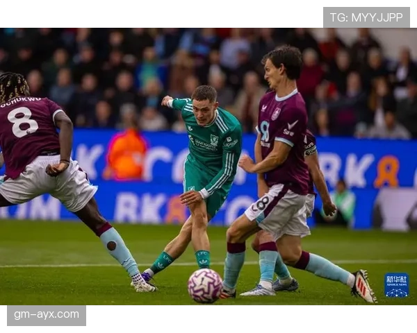 伯恩利进攻火力全开，状态回暖备受关注英超联赛表现