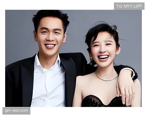 唐佳豪昨晚居然穿着睡衣就上了热搜，这生活太有戏了吧？